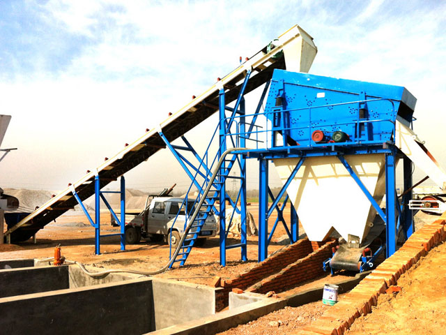 混凝(níng)土攪拌站同步(bù)振動水洗機